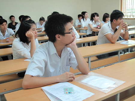 Nhiều trường ĐH, CĐ ngoài công lập lo lắng năm nay không tuyển đủ chỉ tiêu.