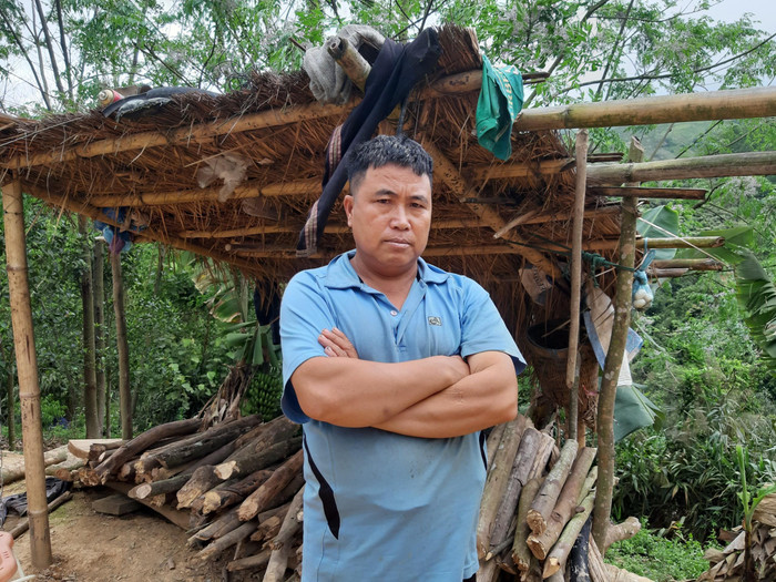 Gia đình ông Mùa A Su chuyển từ Phịnh Ôn, Bắc Yên, Sơn La xuống khu vực suối Rằm. Ảnh: Thái Hồng