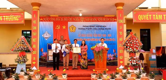 Những vùng đất gian khó như Hướng Hóa, Đakrông nay đã khang trang với những ngôi trường mới. Ảnh: Sở Giáo dục và Đào tạo Quảng Trị