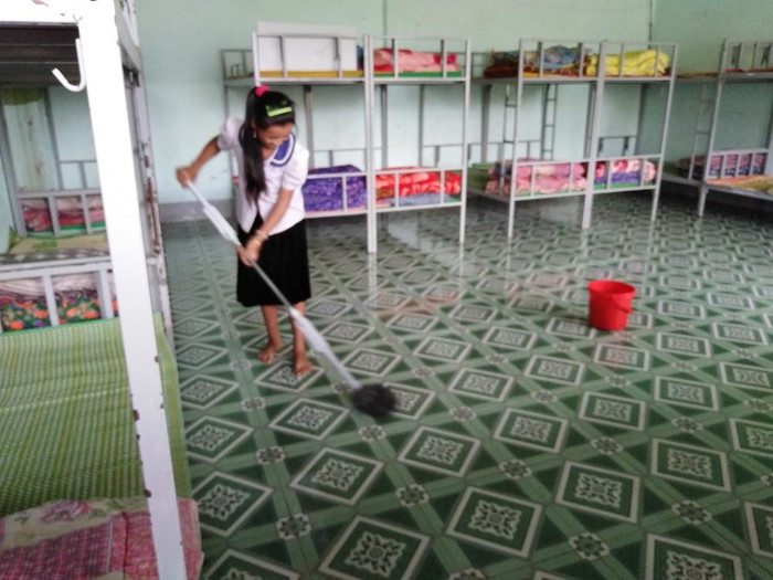 Niêm vui năm học mới, được gặp lại thầy, gặp lại cô (Khu bán trú của trường Phổ thông dân tộc bán trú Trung học cơ sở Lũng Phìn) Niêm vui năm học mới, được gặp lại thầy, gặp lại cô (Khu bán trú của trường Phổ thông dân tộc bán trú Trung học cơ sở Lũng Phìn)