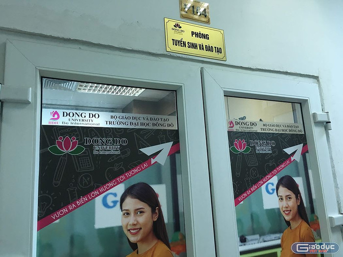 Còn gia đình nào, người học nào dũng cảm đến với Đông Đô để học tập sau những bê bối động trời như vừa qua? (Ảnh: Vũ Phương) Còn gia đình nào, người học nào dũng cảm đến với Đông Đô để học tập sau những bê bối động trời như vừa qua? (Ảnh: Vũ Phương)
