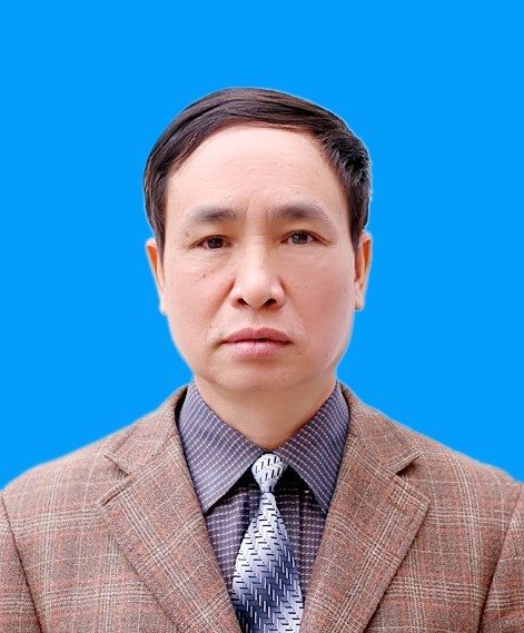 Ông Phạm Văn Khuông là phụ huynh duy nhất đến nay bị công khai danh tính vì nhờ nâng điểm cho con. (Ảnh: Sở Giáo dục và Đào tạo Hà Giang) Ông Phạm Văn Khuông là phụ huynh duy nhất đến nay bị công khai danh tính vì nhờ nâng điểm cho con. (Ảnh: Sở Giáo dục và Đào tạo Hà Giang)