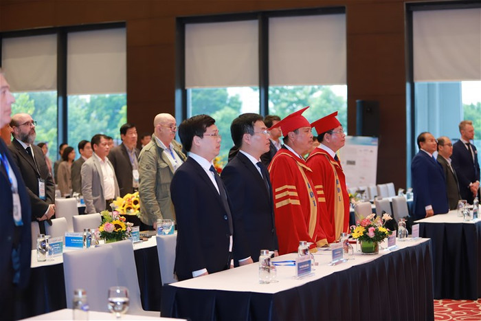 Các đại biểu tham dự lễ bế mạc Các đại biểu tham dự lễ bế mạc