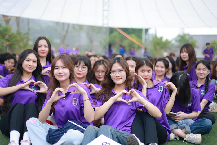 Sinh viên Trường Đại học Giáo dục - Đại học Quốc gia Hà Nội. Team Building 2024 (24).jpg