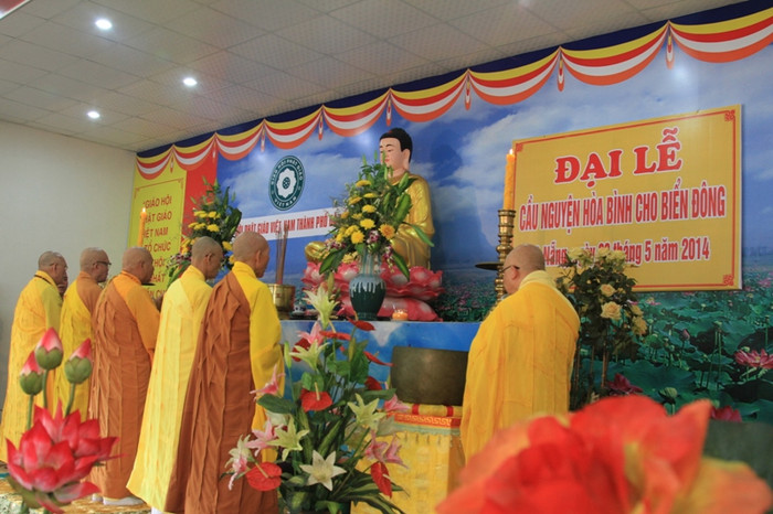 Buổi lễ khẳng định hàng động hạ đặt trái phép giàn khoan Hải Dương 981 của Trung Quốc trên vùng biển thuộc chủ quyền Việt Nam đã vi phạm nghiêm trọng luật phát quốc tế, Công ước Liên hợp quốc về Luật Biển năm 1982 và tuyên bố về ứng xử của các bên trên Biển Đông mà Trung Quốc là một bên tham gia ký kết. Buổi lễ khẳng định hàng động hạ đặt trái phép giàn khoan Hải Dương 981 của Trung Quốc trên vùng biển thuộc chủ quyền Việt Nam đã vi phạm nghiêm trọng luật phát quốc tế, Công ước Liên hợp quốc về Luật Biển năm 1982 và tuyên bố về ứng xử của các bên trên Biển Đông mà Trung Quốc là một bên tham gia ký kết.