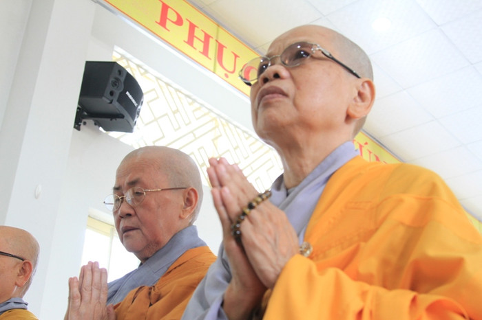 Hòa bình là hơi thở của mọi dân tộc. Phá hoại hòa bình là cưỡng đoạt sự sống. Không có bất cứ lý do nào để có thể biện minh cho những hành động xâm phạm đến sự sống của người khác… Hòa bình là hơi thở của mọi dân tộc. Phá hoại hòa bình là cưỡng đoạt sự sống. Không có bất cứ lý do nào để có thể biện minh cho những hành động xâm phạm đến sự sống của người khác…