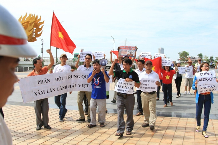 Ai cũng phản đối gay gắt hành động sai trái của Trung Quốc trên Biển Đông. Ai cũng phản đối gay gắt hành động sai trái của Trung Quốc trên Biển Đông.