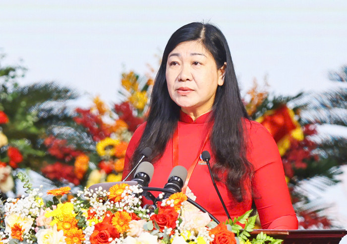 Bà Nguyễn Lan Hương tái đắc cử chức Chủ tịch Ủy ban Mặt trận Tổ quốc Việt Nam thành phố Hà Nội khóa XVIII. Ảnh: hanoi.gov.vn Bà Nguyễn Lan Hương tái đắc cử chức Chủ tịch Ủy ban Mặt trận Tổ quốc Việt Nam thành phố Hà Nội khóa XVIII. Ảnh: hanoi.gov.vn