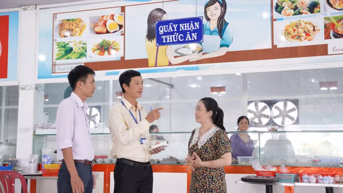 Trường Đại học Kiên Giang xây dựng chương trình “Suất ăn yêu thương” với mỗi suất ăn giá 10.000 đồng để hỗ trợ sinh viên có hoàn cảnh khó khăn. Ảnh:website nhà trường
