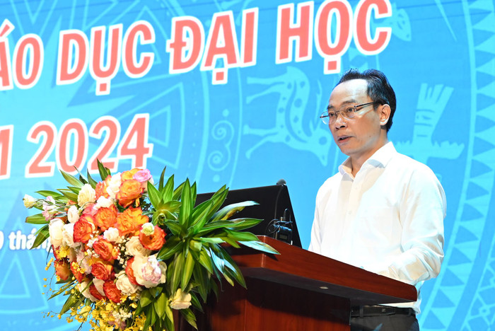 Thứ trưởng Bộ Giáo dục và Đào tạo Hoàng Minh Sơn phát biểu tại Hội nghị Giáo dục đại học năm 2024. Ảnh: Trần Hiệp DSC_8664.jpg
