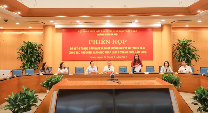 Toàn cảnh phiên họp. Ảnh: hanoi.gov.vn Toàn cảnh phiên họp. Ảnh: hanoi.gov.vn
