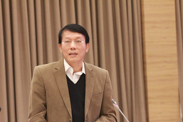 Thứ trưởng Bộ Công an Lương Tam Quang trả lời tại họp báo. Ảnh: Trần Vương