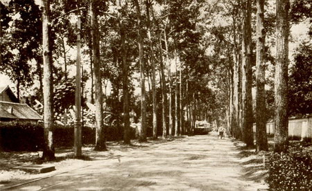 Một tuyến đường xe điện ở Sài Gòn.