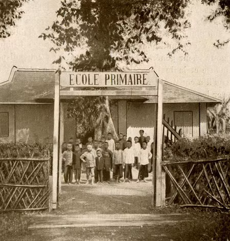 Một trường học ở nông thôn.