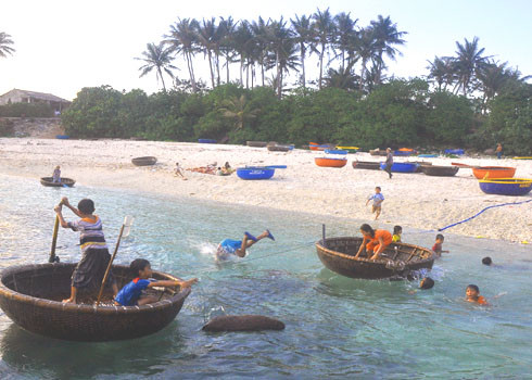 Trẻ con miền biển.