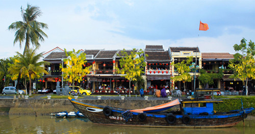 Bên bờ sông Hoài. Bên bờ sông Hoài.