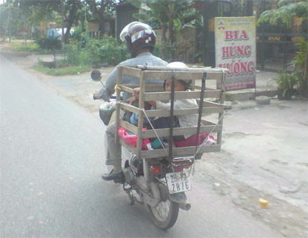 Ghế ngồi an toàn. Ghế ngồi an toàn.