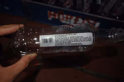 Nhãn mác tăng lực.