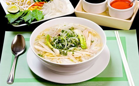 Phở Sài Gòn - thực khách cảm nhận được hương vị riêng so với phở Hà Nội.