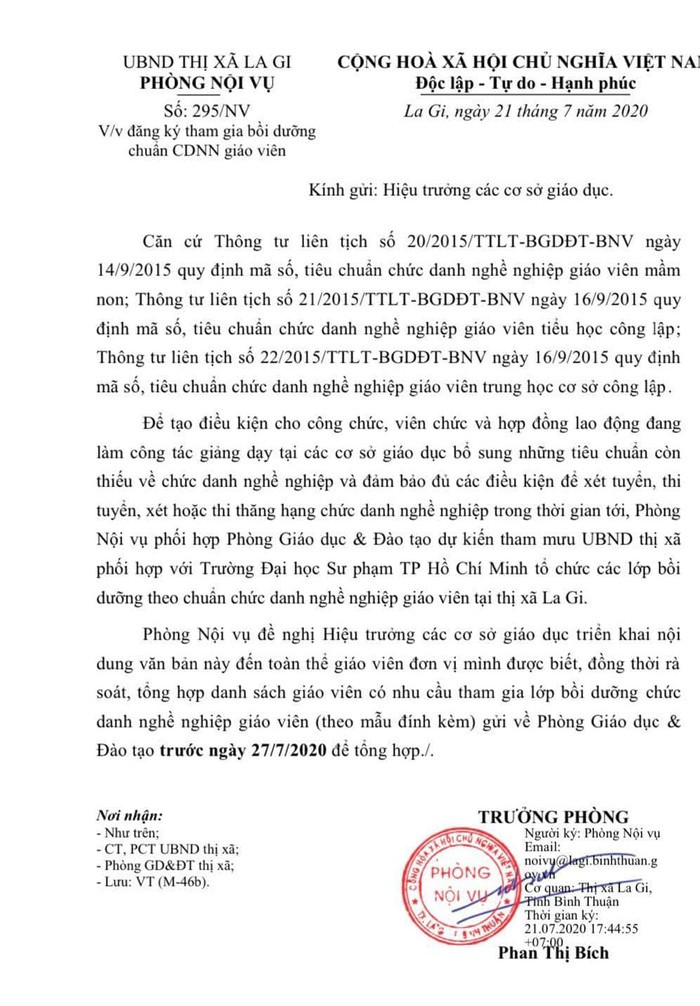 Công văn đăng ký bồi dưỡng chức danh nghề nghiệp của Phòng Nội vụ thị xã La Gi không yêu cầu giáo viên học để giữ hạng (Ảnh tác giả).