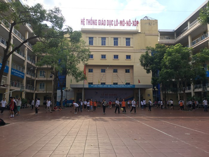 Nhiều năm nay, học sinh trường Lômônôxốp gặt hái nhiều thành tích cao trong các cuộc thi trong và ngoài nước. Ảnh: Vũ Phương. Nhiều năm nay, học sinh trường Lômônôxốp gặt hái nhiều thành tích cao trong các cuộc thi trong và ngoài nước. Ảnh: Vũ Phương.