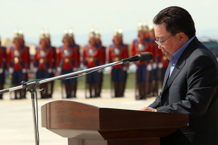 Tổng thống Mông Cổ Tsakhiagiin Elbegdorj. Tổng thống Mông Cổ Tsakhiagiin Elbegdorj.