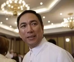 Bộ trưởng Năng lượng Philippines Jericho Petilla.