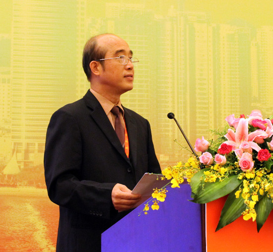 Trang Quốc Thổ, đại học Hạ Môn. Trang Quốc Thổ, đại học Hạ Môn.