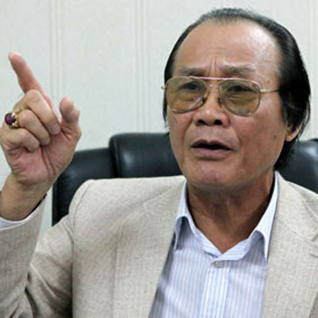 Tiến sĩ Trần Công Trục, nguyên Trưởng ban Biên giới Chính phủ. Tiến sĩ Trần Công Trục, nguyên Trưởng ban Biên giới Chính phủ.