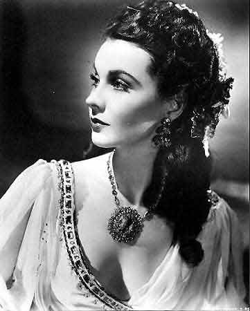 Vivien Leigh trong "Gone with the Wind" và "A Streetcar Named Desire" Vivien Leigh trong "Gone with the Wind" và "A Streetcar Named Desire"