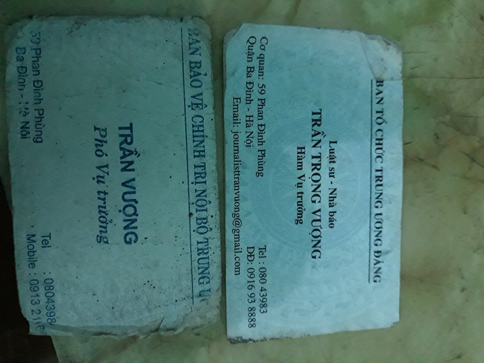 Trần Trọng Vượng là ai trong những tấm danh thiếp bí ẩn này? (Ảnh: CH) Trần Trọng Vượng là ai trong những tấm danh thiếp bí ẩn này? (Ảnh: CH)