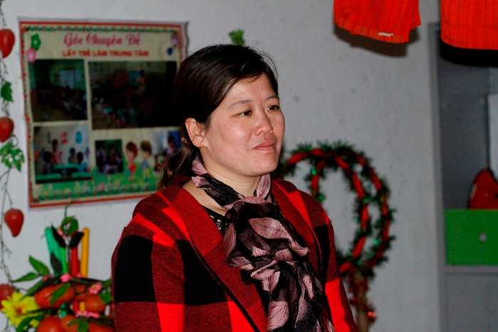 Cô giáo cắm bản Hương Giang chấp nhận để miền hạnh phúc trôi qua kẽ tay (Ảnh: Lại Cường) Cô giáo cắm bản Hương Giang chấp nhận để miền hạnh phúc trôi qua kẽ tay (Ảnh: Lại Cường)