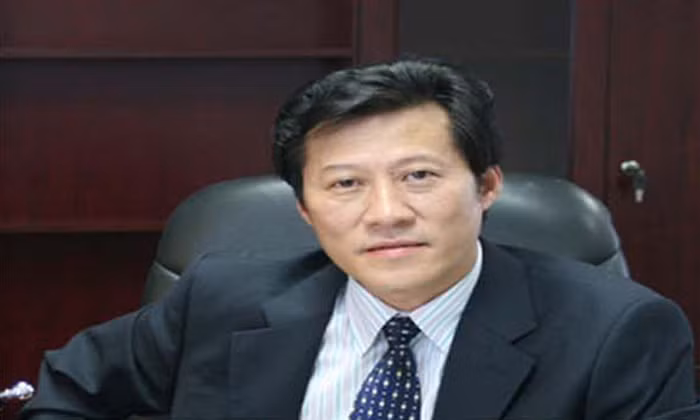 Dâm quan Tạ Hoa Tuấn, Giám đốc Công ty Điện cơ - điều hòa Trùng Khánh