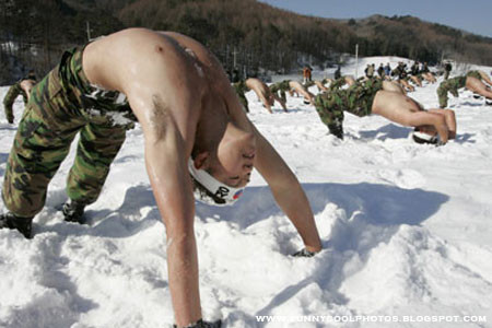 Tân binh đặc nhiệm Hàn Quốc ra quân huấn luyện mùa đông