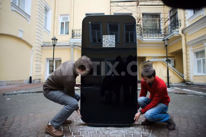 Đài tưởng niệm mang hình chiếc iPhone, đứa con tinh thần của ông