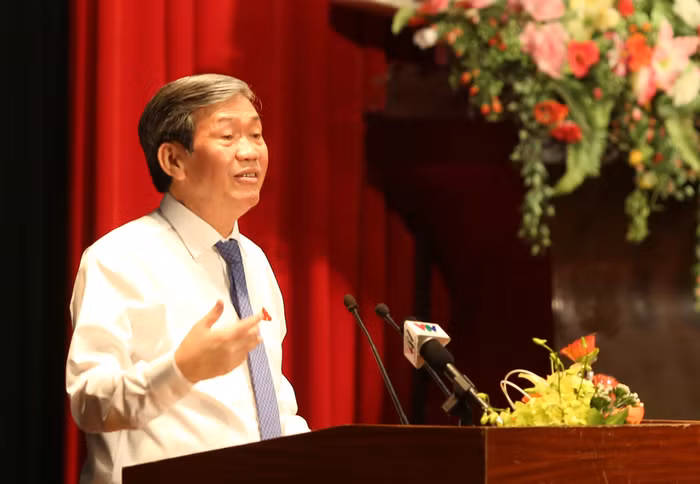 Ông Đinh Thế Huynh cho biết nếu Formosa tái phạm các cam kết thì sẽ bị đóng cửa. Ảnh: H.T