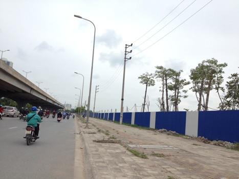 Dự án nằm bên cạnh vành đai 3 - đường Nguyễn Xiển được ví là vị trí "đắc địa" tại Hà Nội. Dự án nằm bên cạnh vành đai 3 - đường Nguyễn Xiển được ví là vị trí "đắc địa" tại Hà Nội.