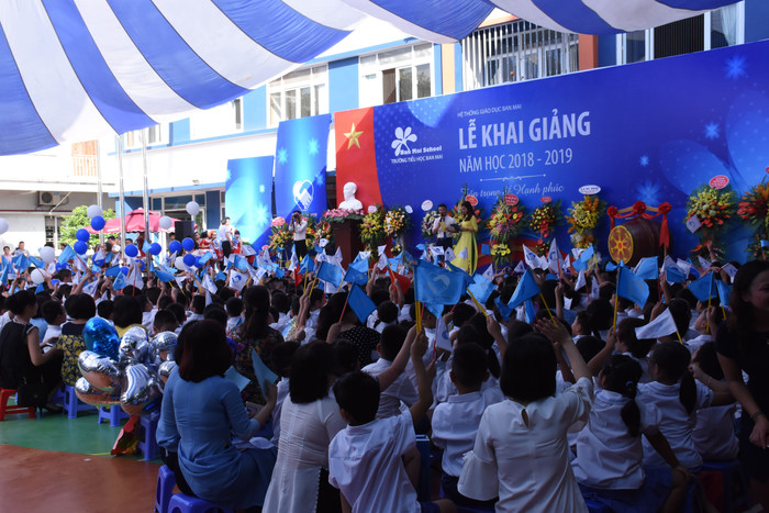Lễ khai giảng ngập sắc xanh tại trường tiểu học Ban Mai. Ảnh: Đỗ Thơm Lễ khai giảng ngập sắc xanh tại trường tiểu học Ban Mai. Ảnh: Đỗ Thơm