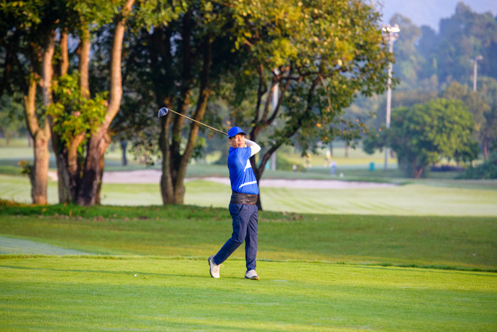 Ngay sau lễ khai mạc, các golfer hào hứng ra sân tranh tài Ngay sau lễ khai mạc, các golfer hào hứng ra sân tranh tài