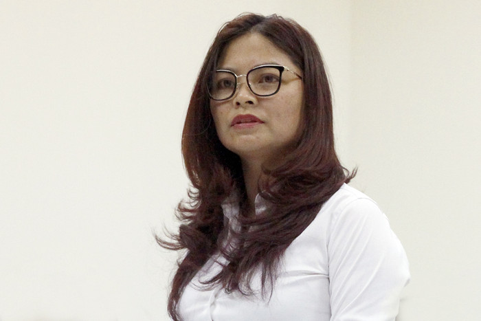 Luật sư Nguyễn Thị Thúy Kiều đặt câu hỏi. Ảnh: Tùng Dương Luật sư Nguyễn Thị Thúy Kiều đặt câu hỏi. Ảnh: Tùng Dương