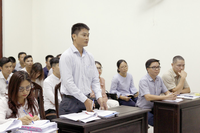 Ông Phạm Văn Anh - đại diện Công ty cổ phần tập đoàn xây dựng Hòa Bình. Ảnh: Tùng Dương Ông Phạm Văn Anh - đại diện Công ty cổ phần tập đoàn xây dựng Hòa Bình. Ảnh: Tùng Dương