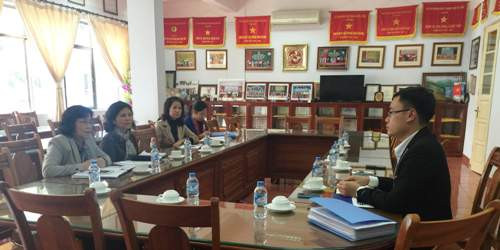 Buổi làm việc giữa đại diện Trường tiểu học Đoàn Thị Điểm với phóng viên Báo điện tử Giáo dục Việt Nam. Ảnh: Phan Thiên Buổi làm việc giữa đại diện Trường tiểu học Đoàn Thị Điểm với phóng viên Báo điện tử Giáo dục Việt Nam. Ảnh: Phan Thiên