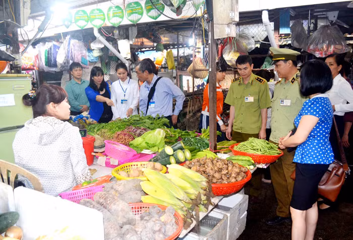 Nghị định 115 giúp việc xử lý về an toàn thực phẩm có tính răn đe hơn. Nghị định 115 giúp việc xử lý về an toàn thực phẩm có tính răn đe hơn.