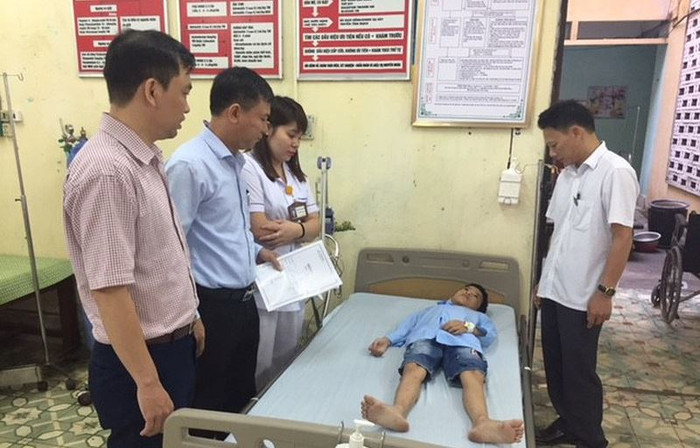 Vụ ngộ độc thực phẩm khiến hàng trăm học sinh phải nhập viện. ảnh: NT Vụ ngộ độc thực phẩm khiến hàng trăm học sinh phải nhập viện. ảnh: NT