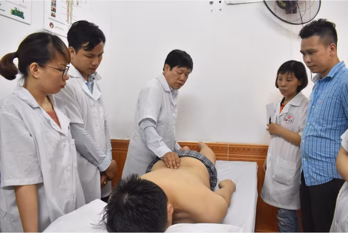 Nhà trường lấy người học làm trung tâm, lấy chất lượng đào tạo làm yếu tố sống còn và xây dựng môi trường đào tạo an toàn – thân thiện làm tiên quyết. Ảnh: Nhà trường cung cấp