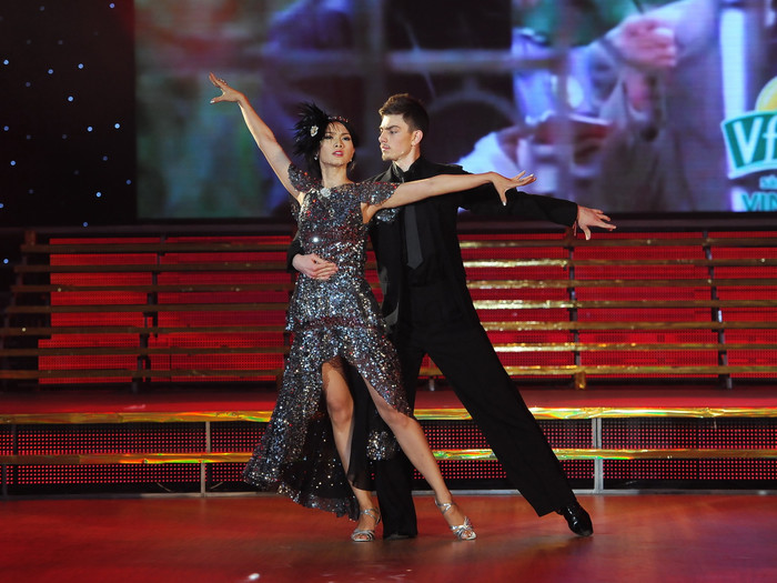 Tiết mục của Anh Thư và vũ công Teodor mang tên I always love you. Tiết mục của Anh Thư và vũ công Teodor mang tên I always love you.