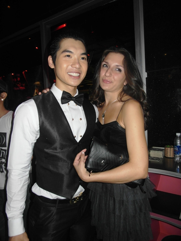 Elena, bạn nhảy của Nam Thành tại gameshow Bước nhảy hoàn vũ cũng có mặt. Elena, bạn nhảy của Nam Thành tại gameshow Bước nhảy hoàn vũ cũng có mặt.