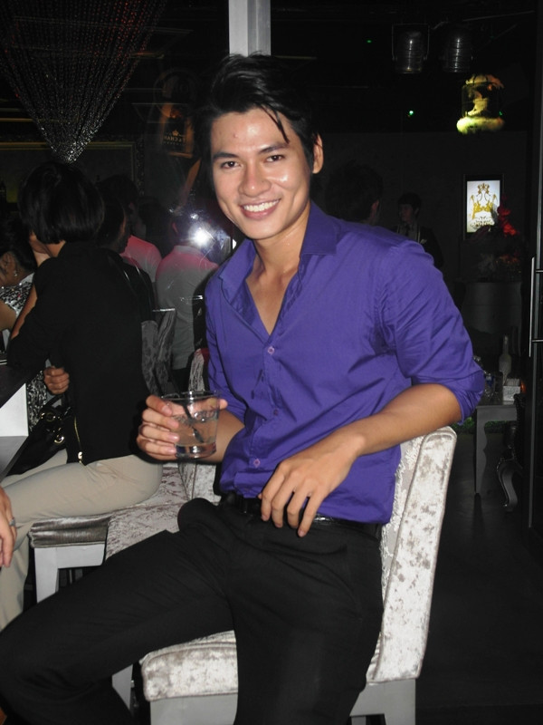 Á vương Mister International Lê Khôi Nguyên. Á vương Mister International Lê Khôi Nguyên.