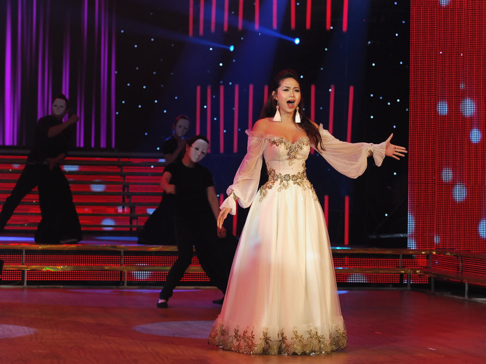 Cô đã diễn xuất những đau khổ bằng những vũ điệu....