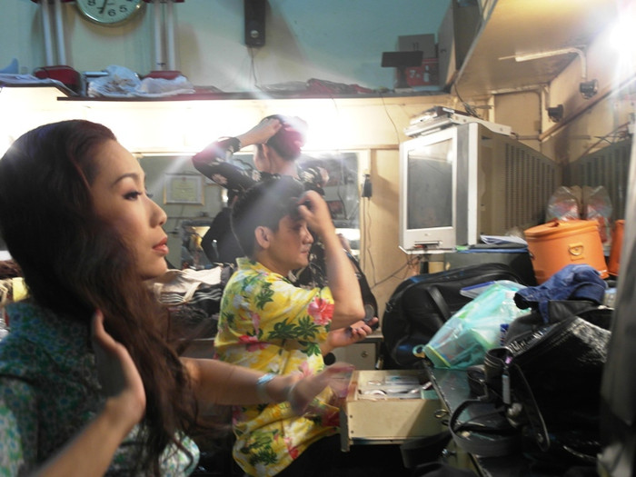 Đăng quang Á hậu Việt Nam vào năm 1994, đến nay đã 18 năm nhưng nhan sắc của Trịnh Kim Chi dường như không hề phai nhạt với thời gian, trái lại càng mặn mà hơn, từ gương mặt tươi trẻ cho đến vóc dáng mảnh mai.